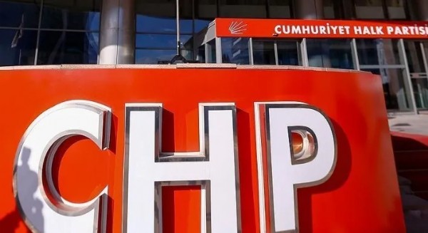 CHP'de Toplu İhraç! Genel Merkezden 'Yolsuzlardan Arının' Diyenlere Operasyon